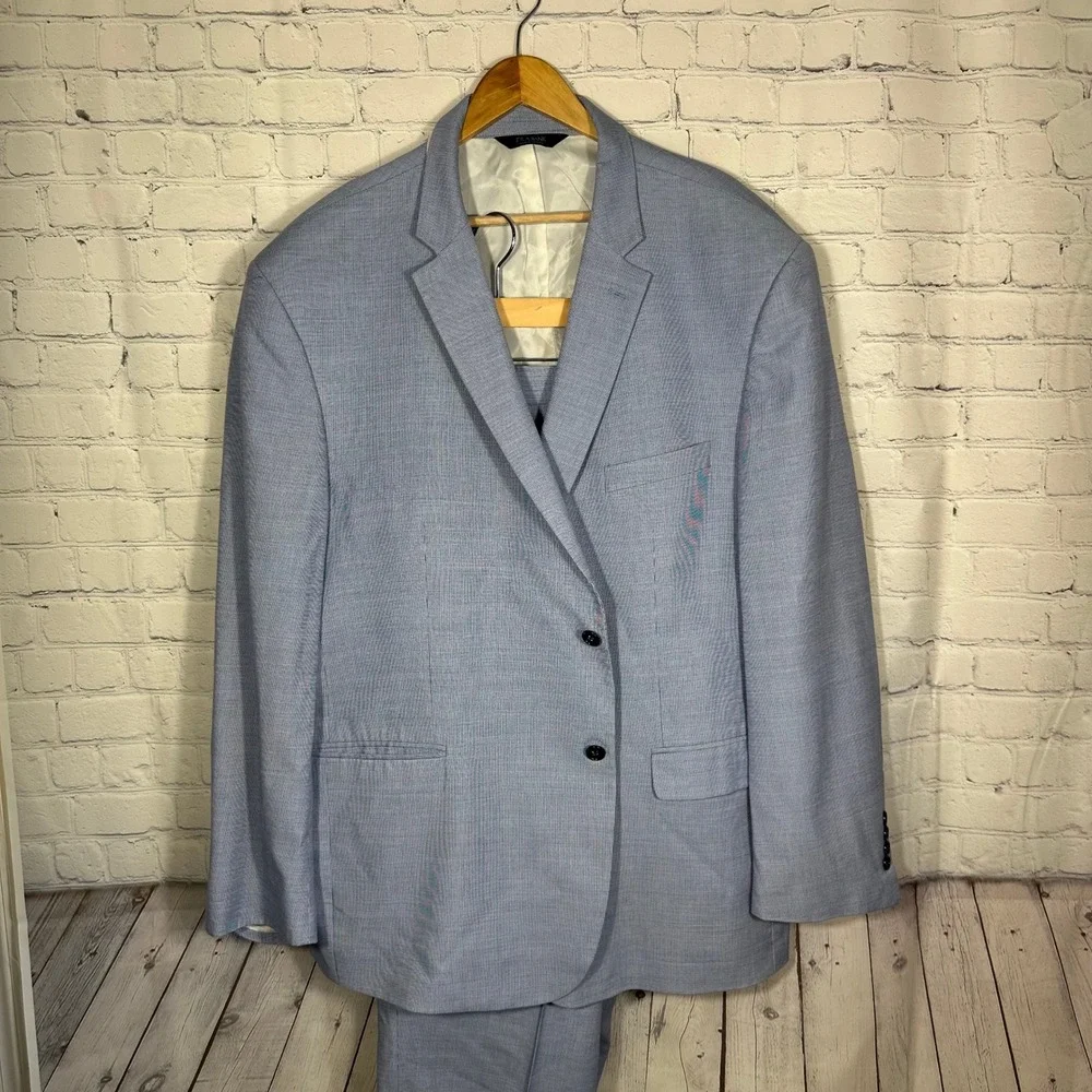 Light Blue Men's Two-Button Blazer - Classic Tailored Style